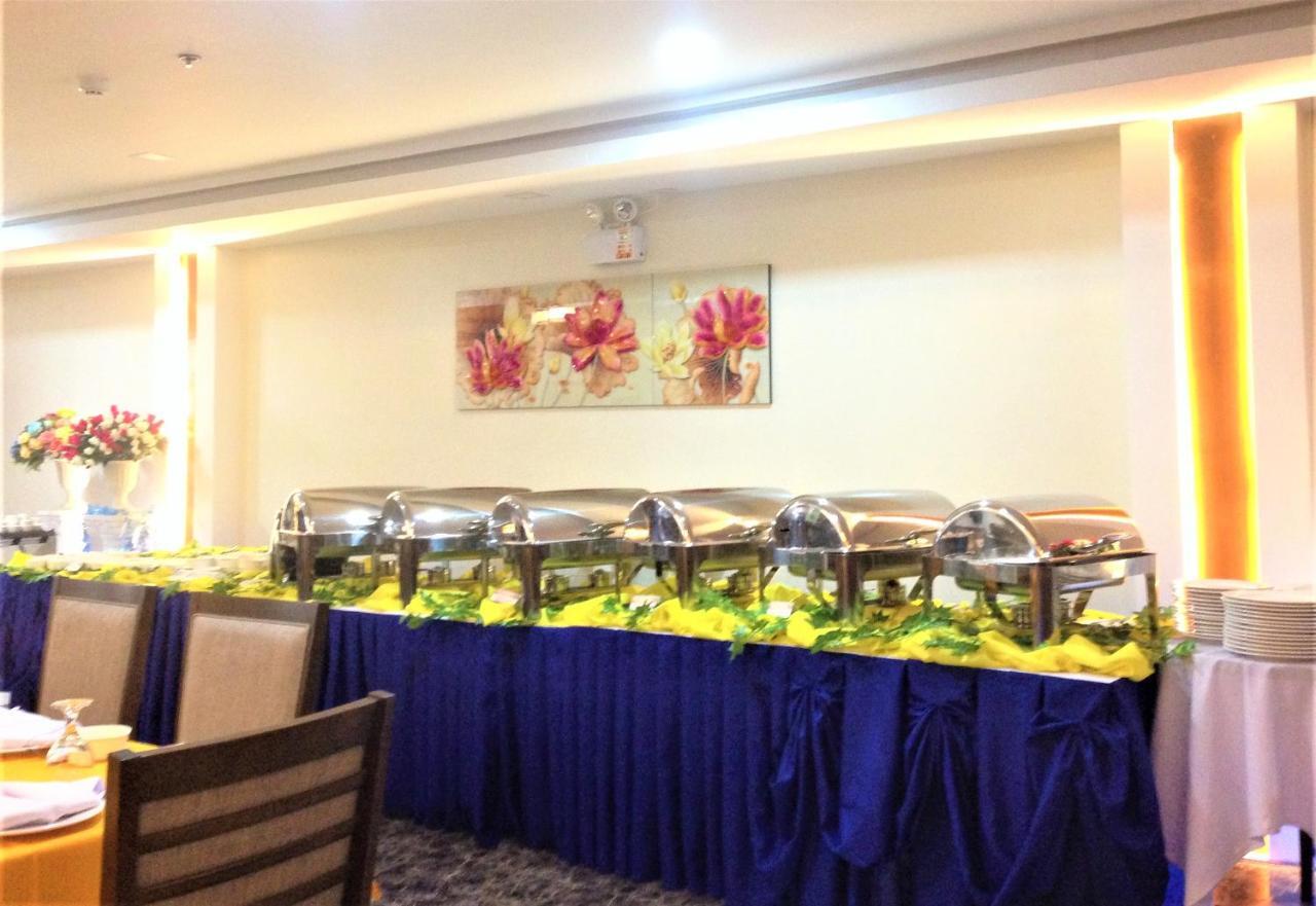 Treasure Island Hotel With Mini Water Adventure Masbate City Exterior photo